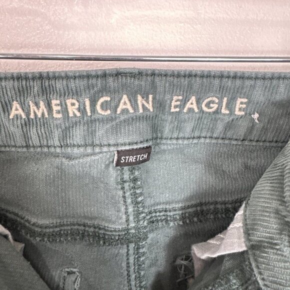 American Eagle Women's 2 Mom Straight Corduroy Pants Sage Green EUC Inseam 27.5" - Picture 6 of 12